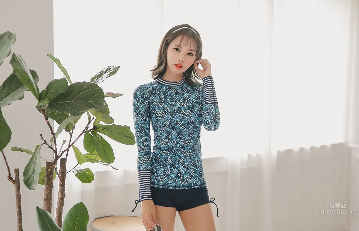 Korean Model Yeonjieun maybeach Casual Wear Series 5 photo 46