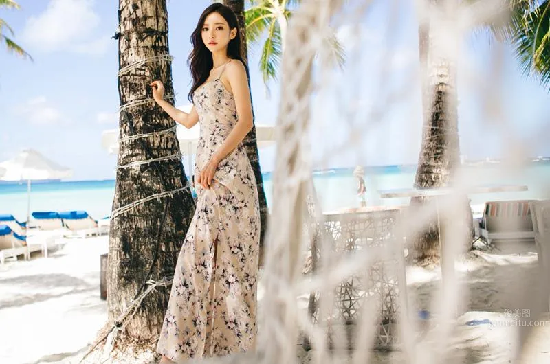 Son Yoon Joo - 2016 Beach Photo Series Two photo 51