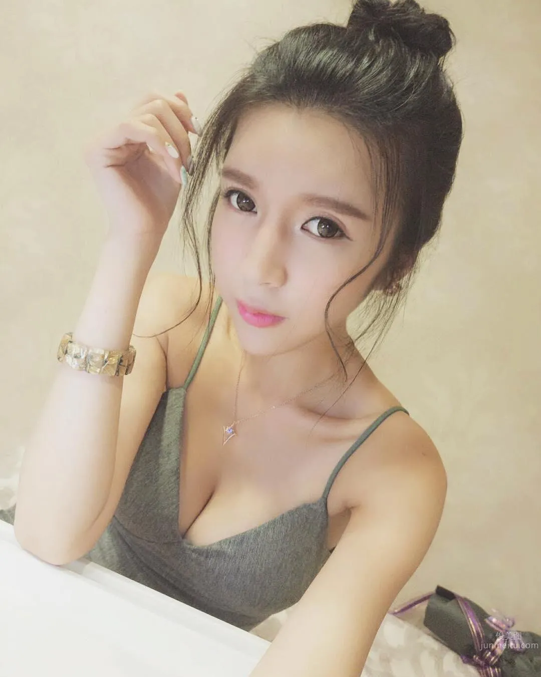Versatile Girl Liuziyu Vicky, the Evil Maid Outfit Is Very Fierce photo 15