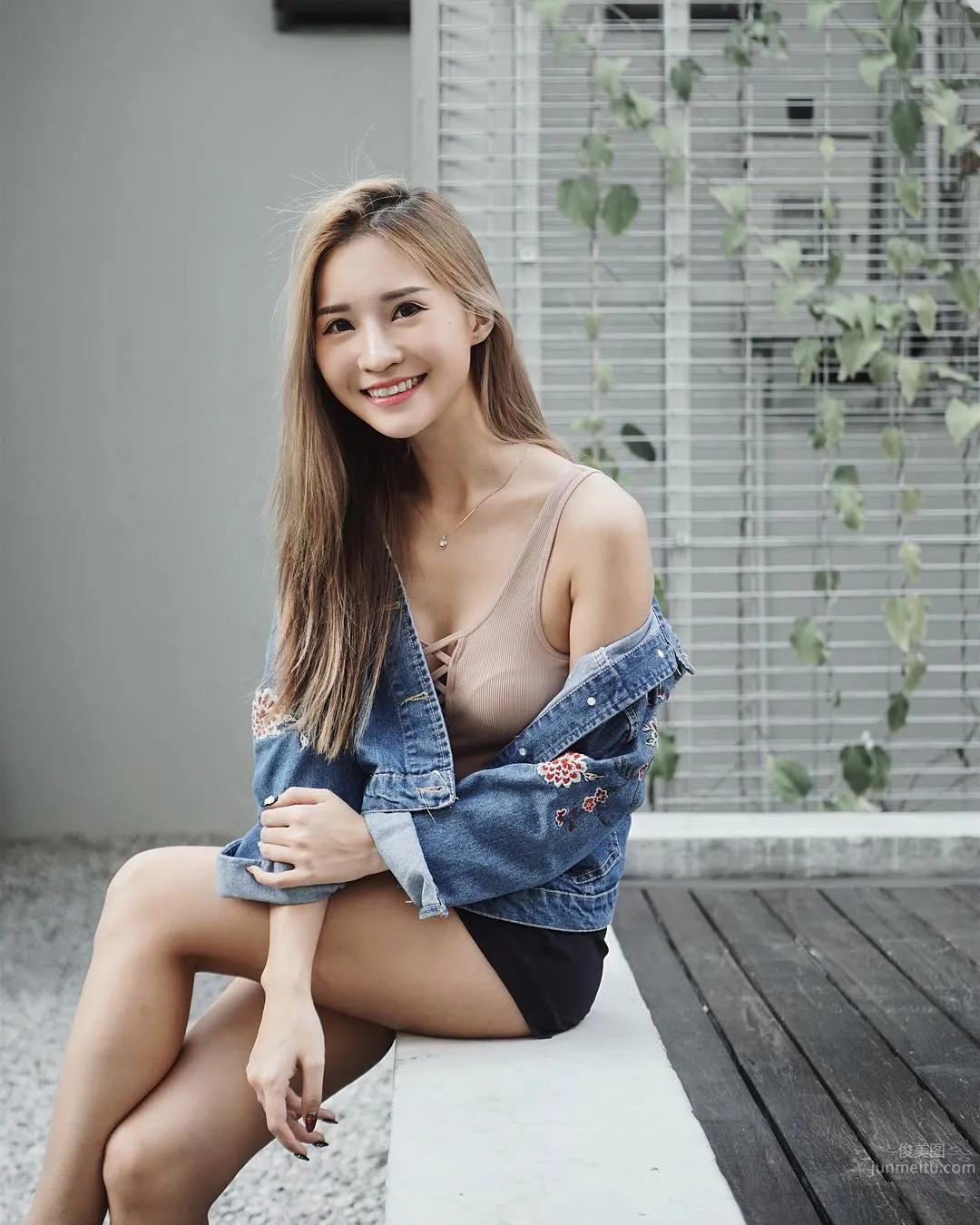Full of Fanservice! Super High Quality Beach Girl, Great Figure and Very Tempting photo 11
