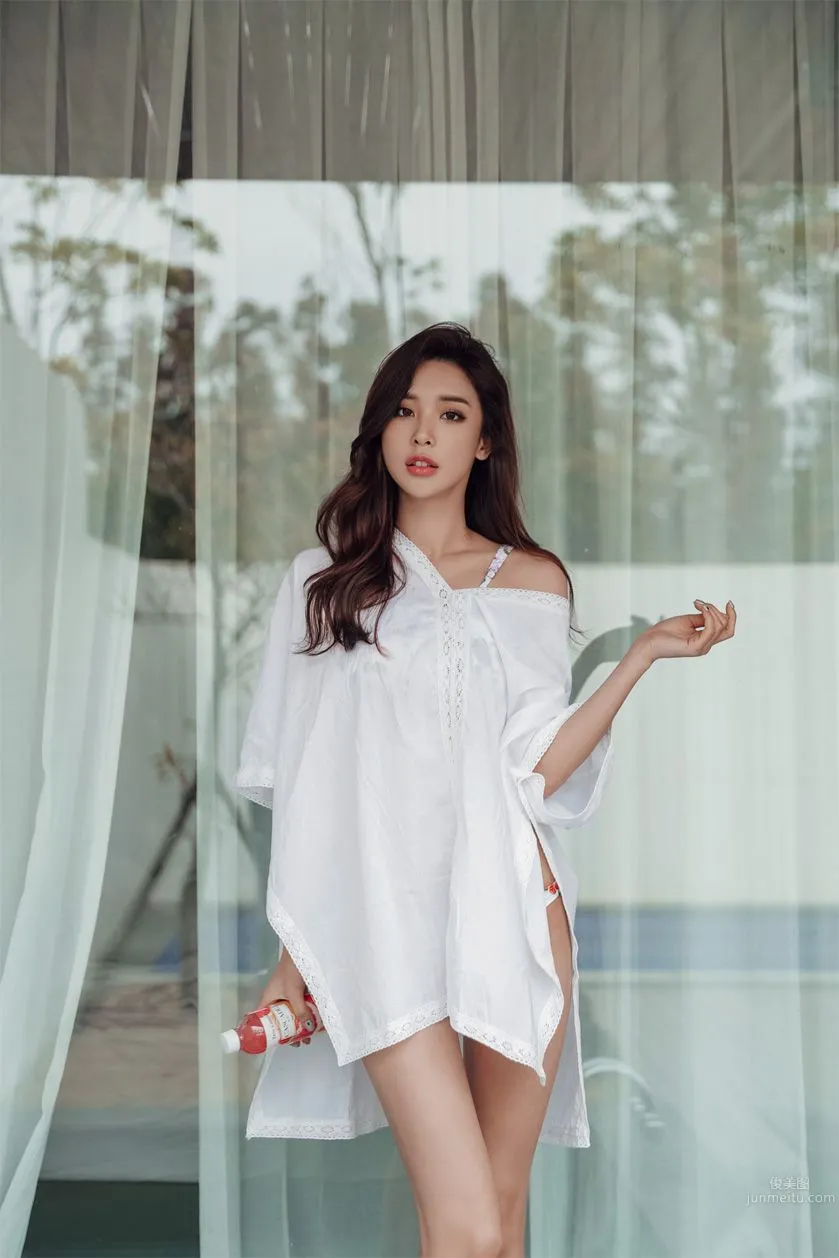 Park Da Hyun - Elegant Long Dress Photo Collage photo 94