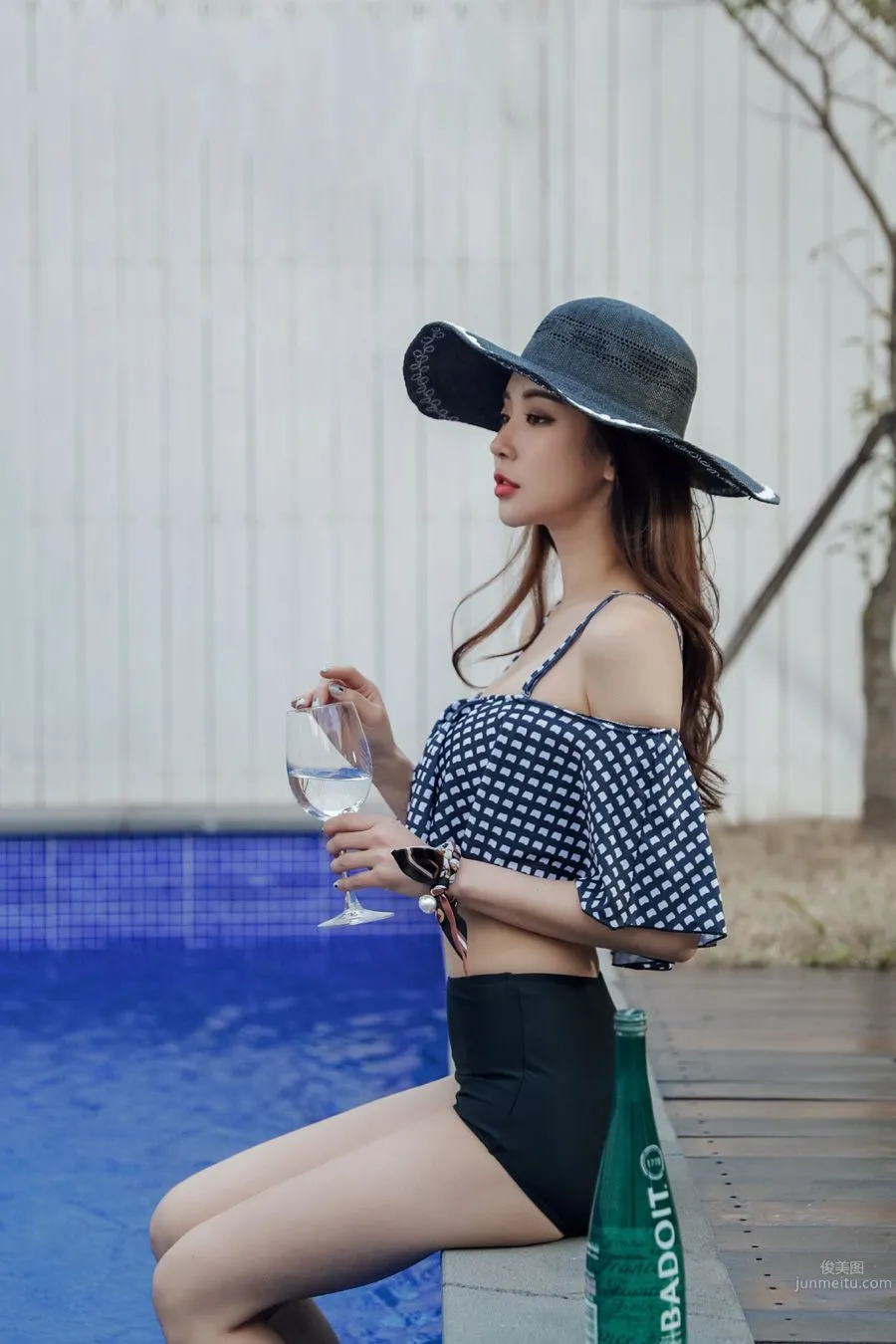Park Da Hyun - Eranzi Bikini Series One photo 14