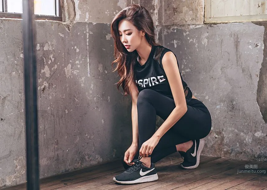 Korean Model Park Da Hyun Lologirl Sportswear Series Three photo 40