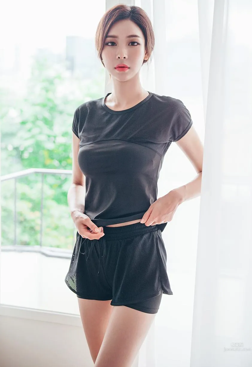 Korean Model Park Da Hyun Lologirl Sportswear Series Two photo 7
