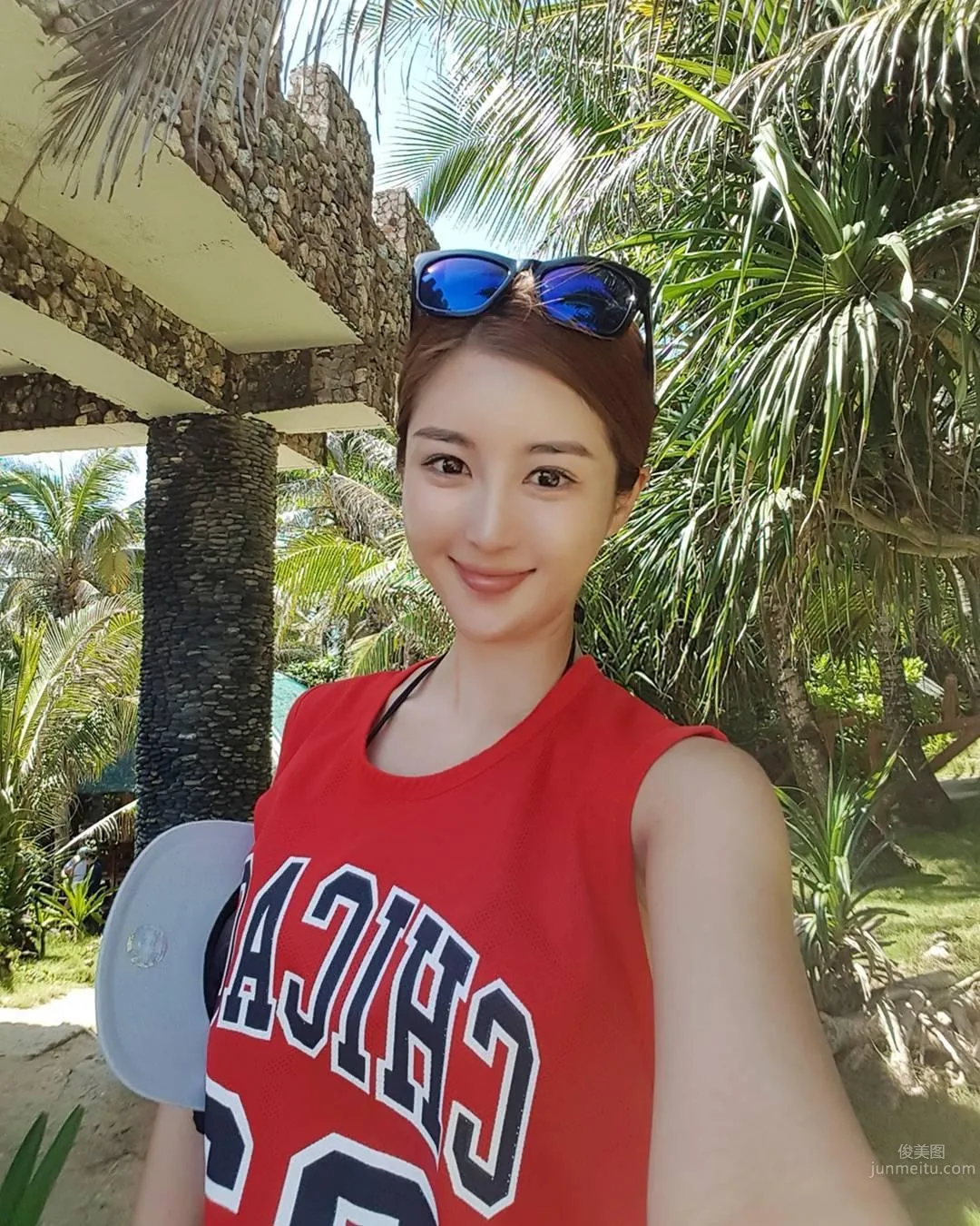 Yeseul Kim - Hot Bikini Beauty Looking Down at the Sea photo 32