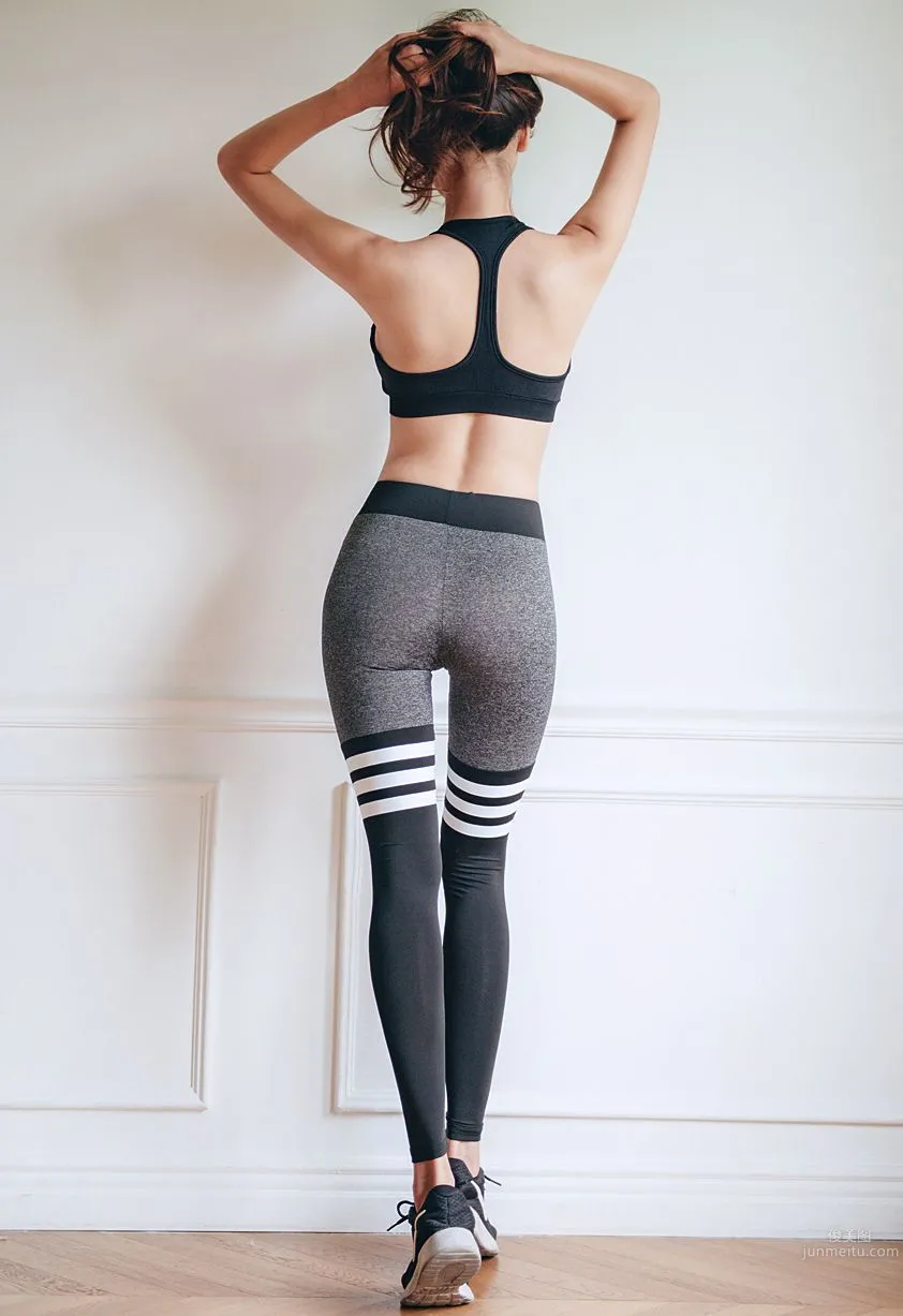 Korean Model Park Da Hyun Lologirl Sportswear Series Three photo 50