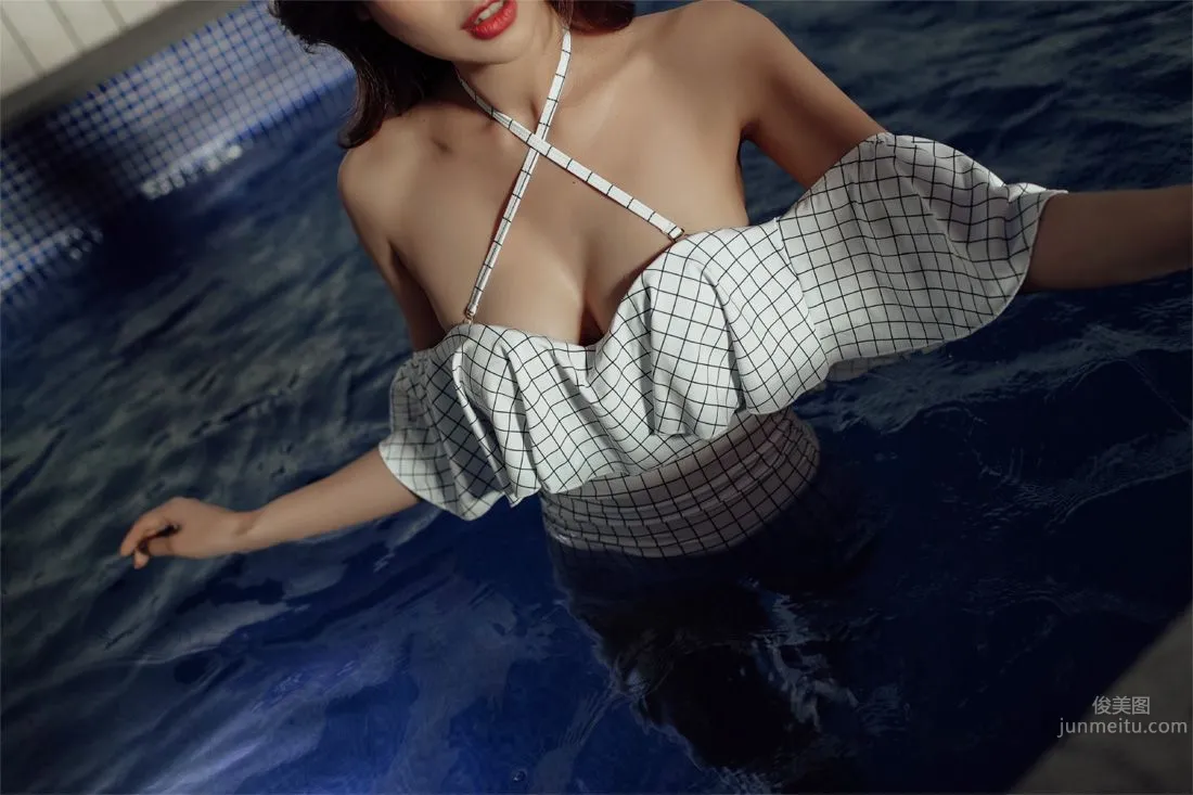Park Da Hyun - Eranzi Bikini Series One photo 69