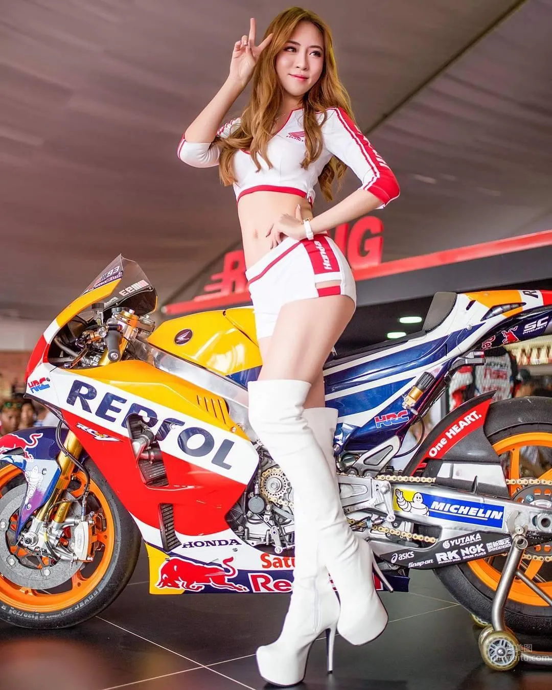 Malaysian Car Model Germaine Ong, Sexy Pretty Lady photo 18