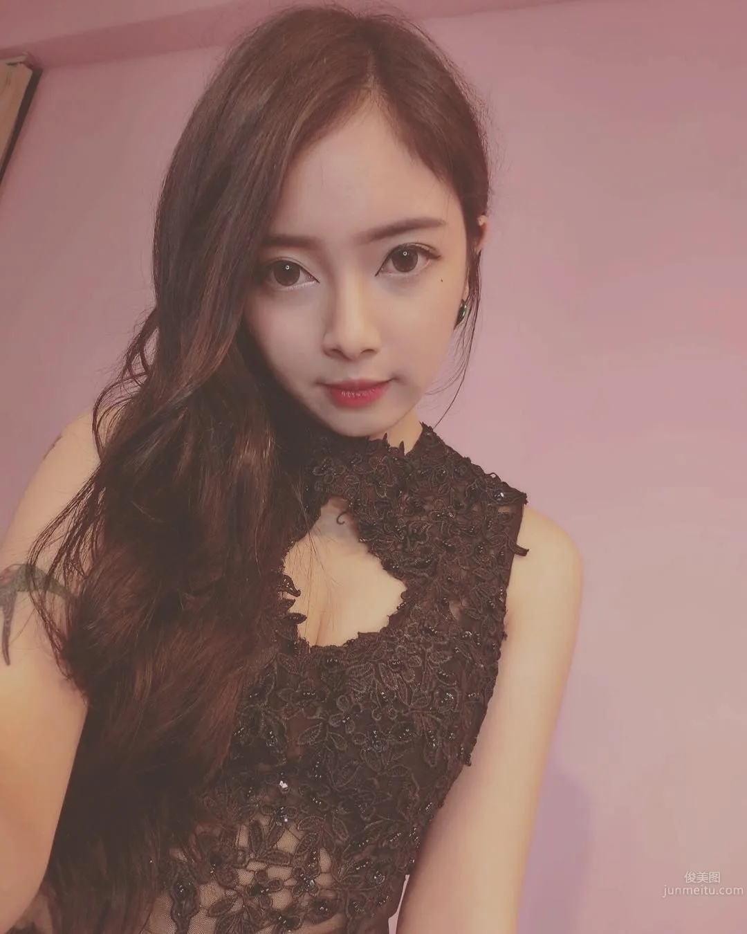 Sexy Curvy Girl Qin Qin, Petite, Cool and Handsome photo 13
