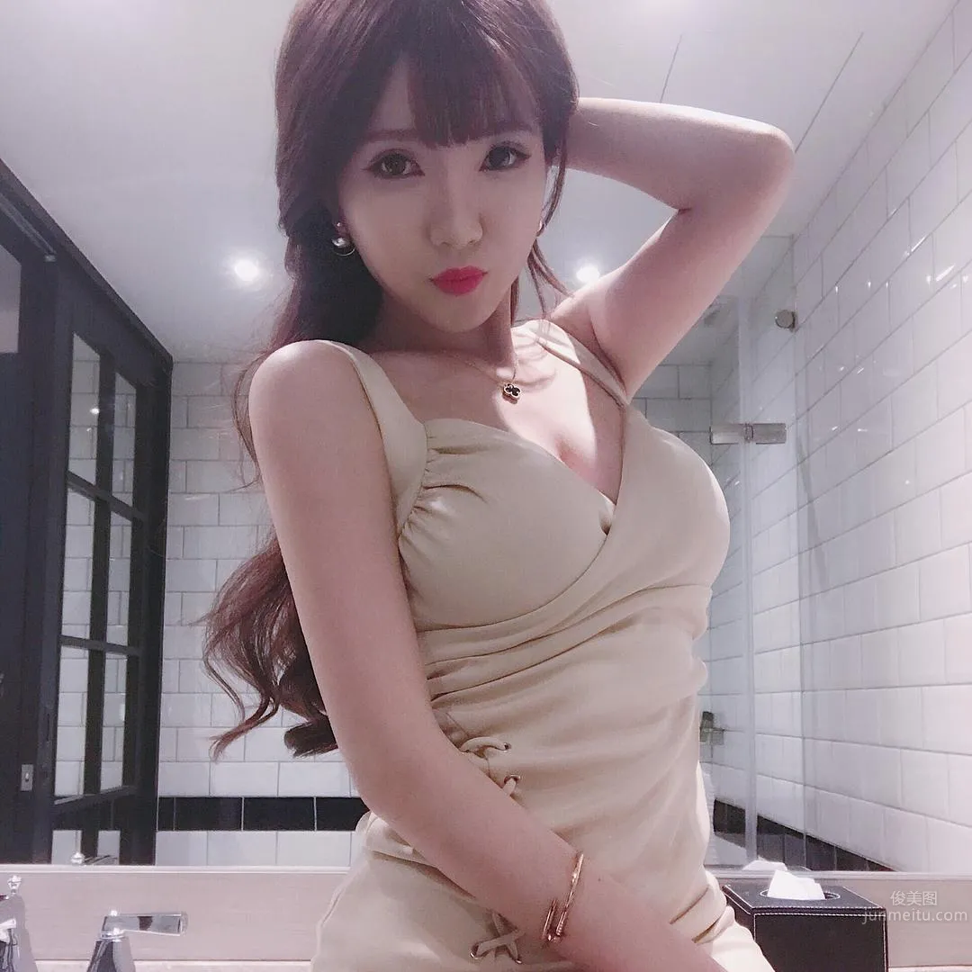 Long-Legged Girl Fan Yaxuan, Warm Winter Private Shoot photo 18