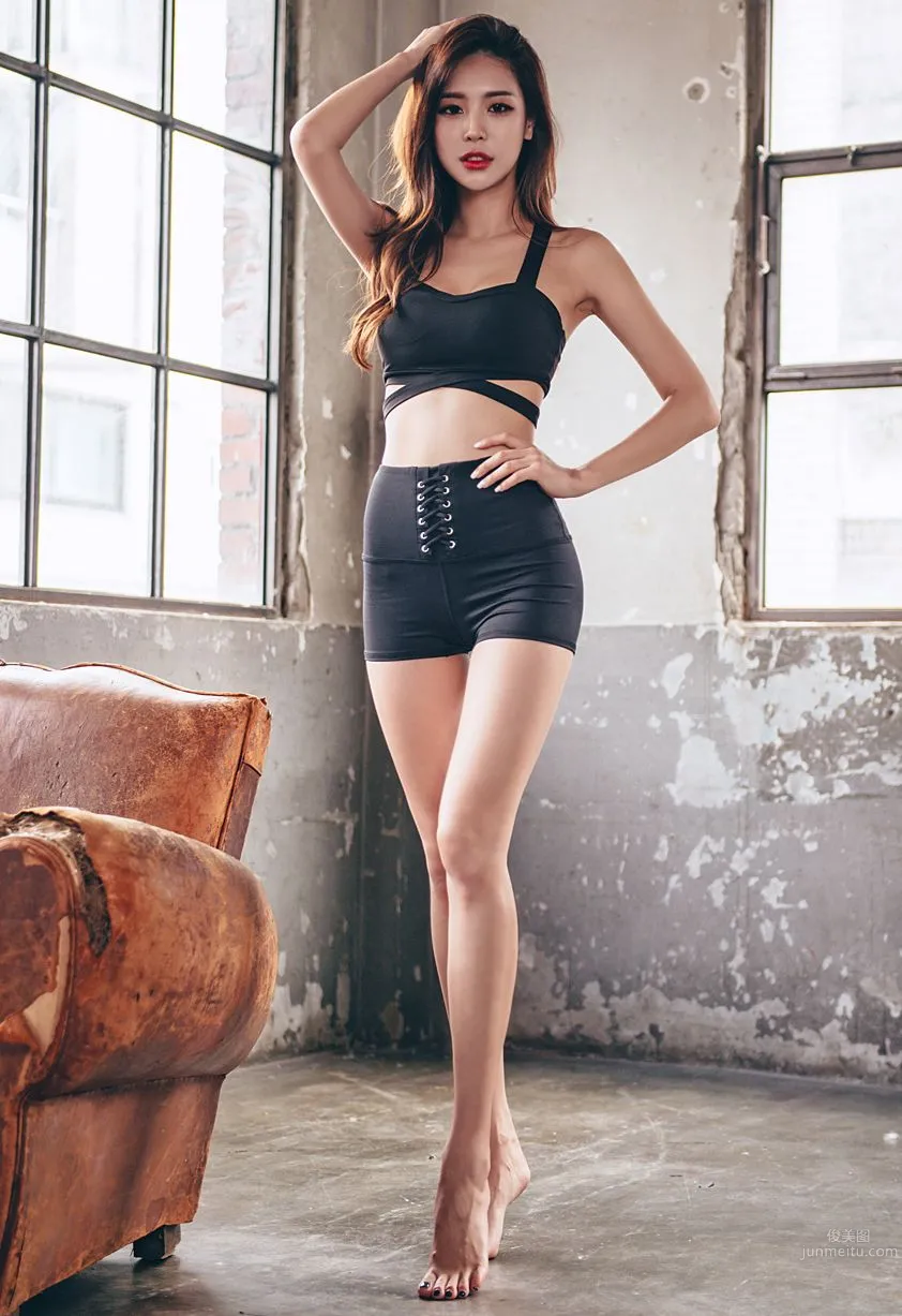 Korean Model Park Da Hyun Lologirl Sportswear Series Three photo 4