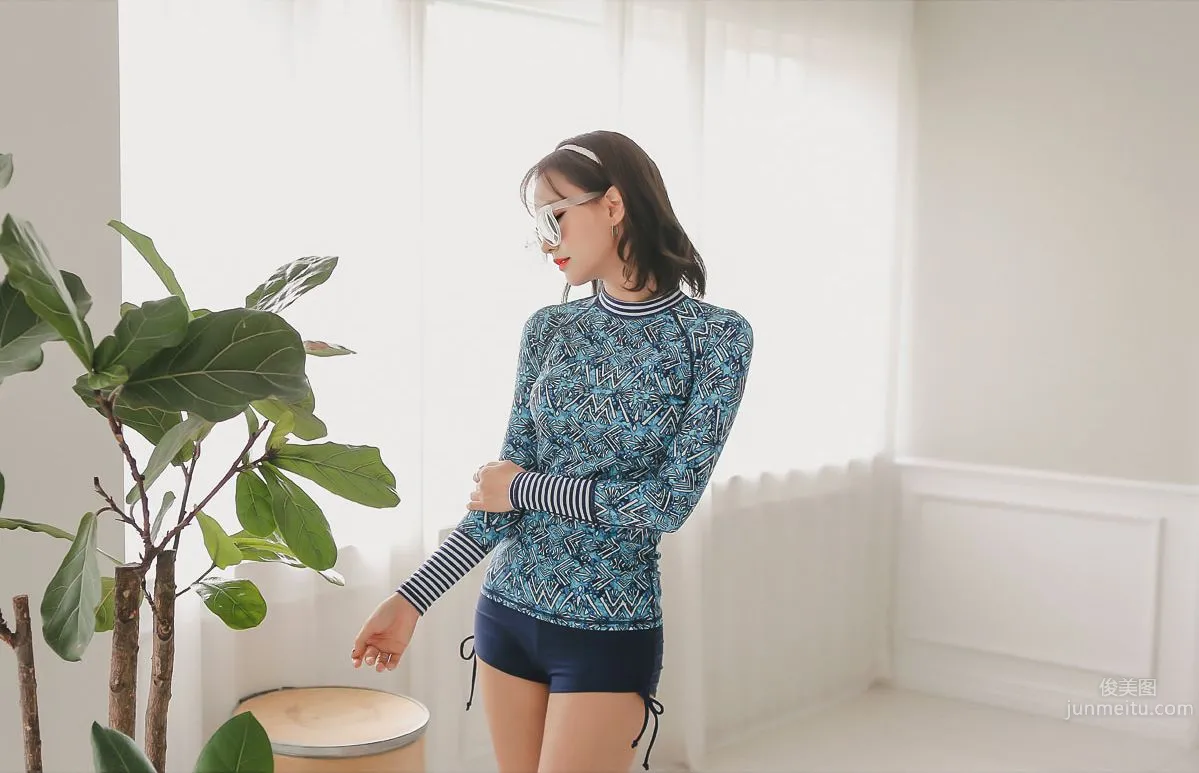 Korean Model Yeonjieun maybeach Casual Wear Series 5 photo 49