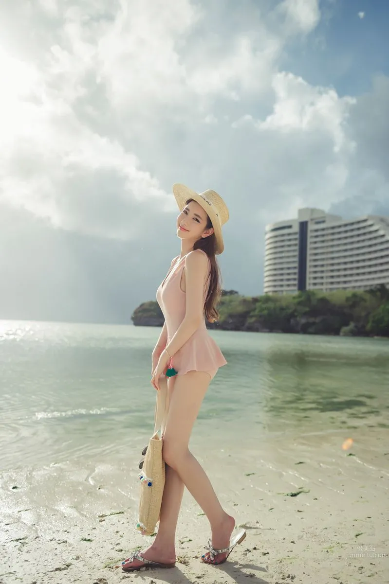 Lee Yeon Jeong, 2017 MayBeach Sportswear Series Two photo 32