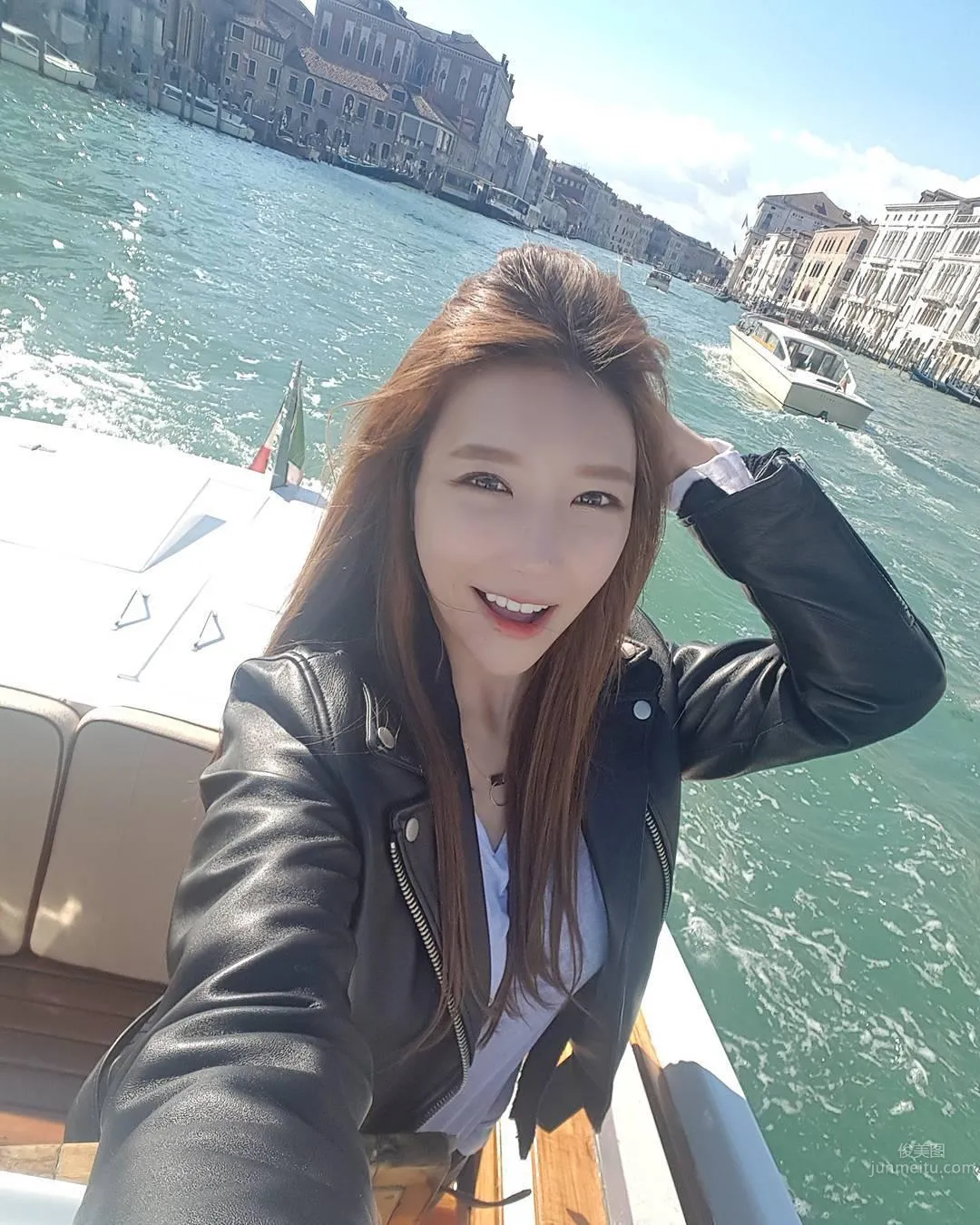 So Hot! South Korean Racing Girl Dominseo, Ant Waist in One Hand photo 4