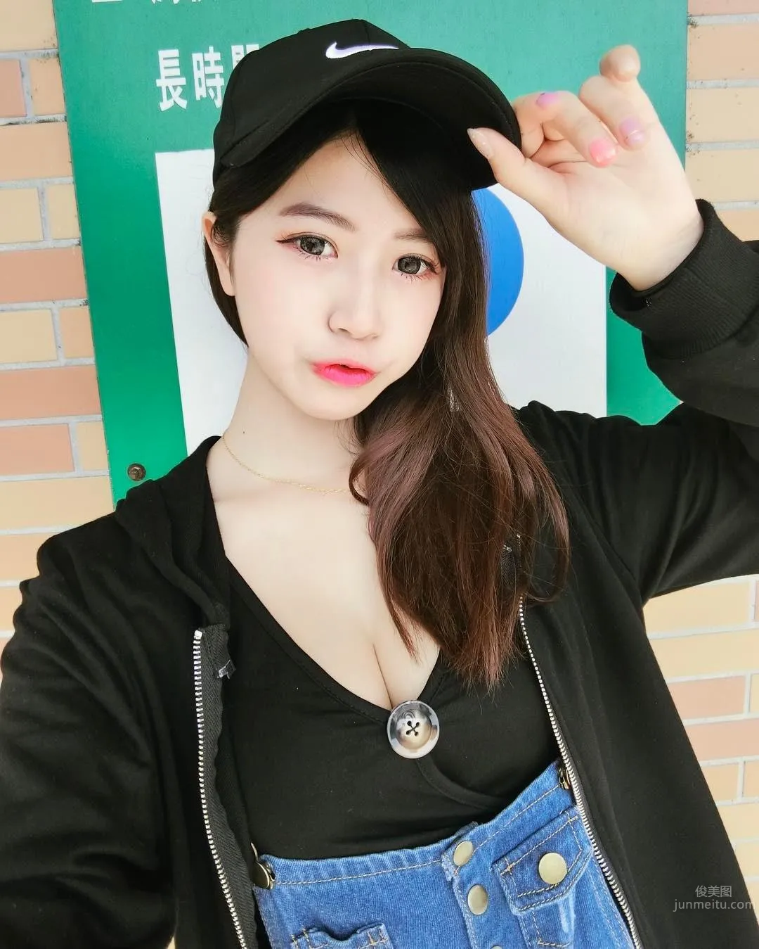 Heavy Motorcycle Beauty Lin Jiayi, Her Figure Is Just Too Hot photo 21