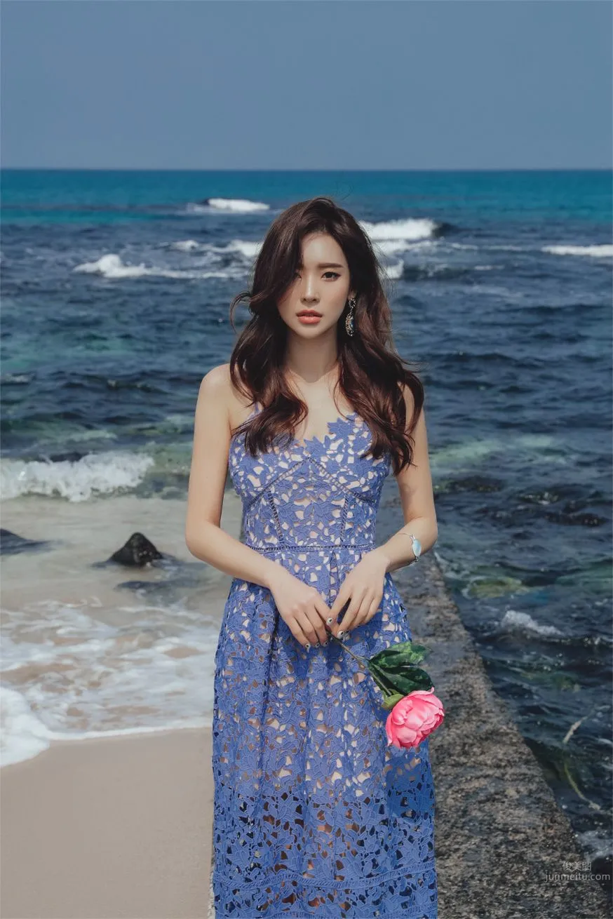 Park Da Hyun - Elegant Long Dress Photo Collage photo 28