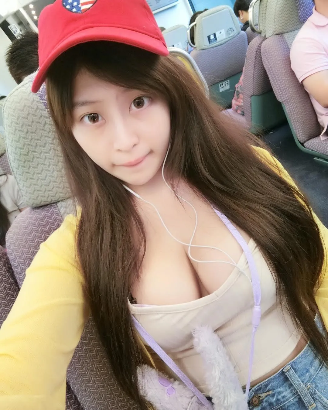 台灣極品妹子Yumi.K 身材超好的私房照 25