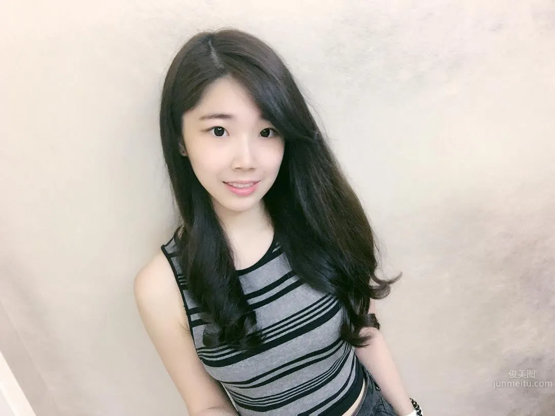 Taiwan Female Anchor Liao Zixuan, Dance Major Soft Girl with a Good Figure photo 5