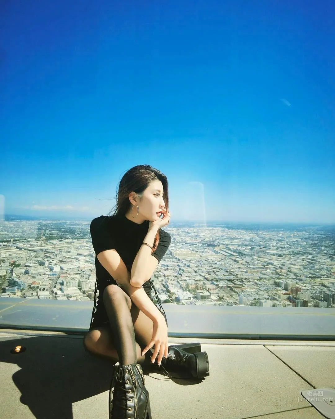 Lin Peiting: Photo Set 2024 photo 14