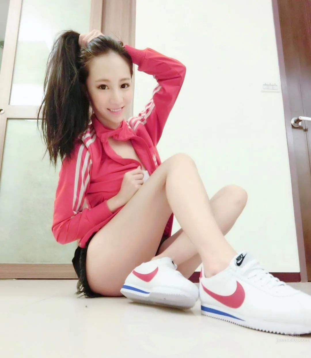 Sunny Lin - The Past Gone Like Smoke, Her Sexiness Returns photo 18