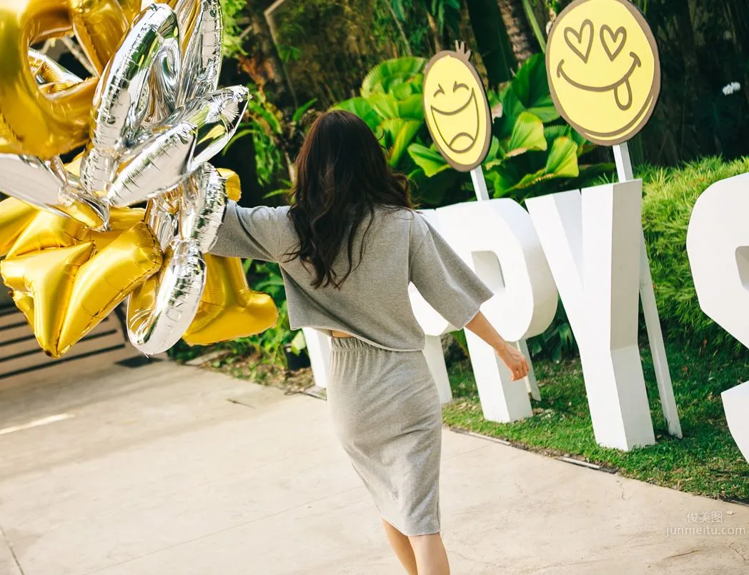 韓國女神孫允珠 氣質養眼随意拍 34