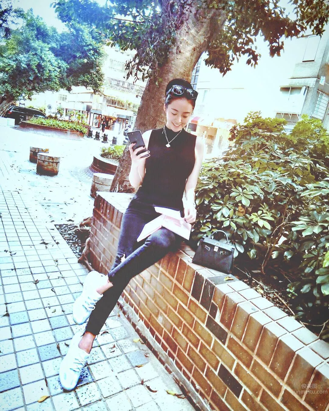 笑容女神張嘻嘻 外型出色身材姣好 25