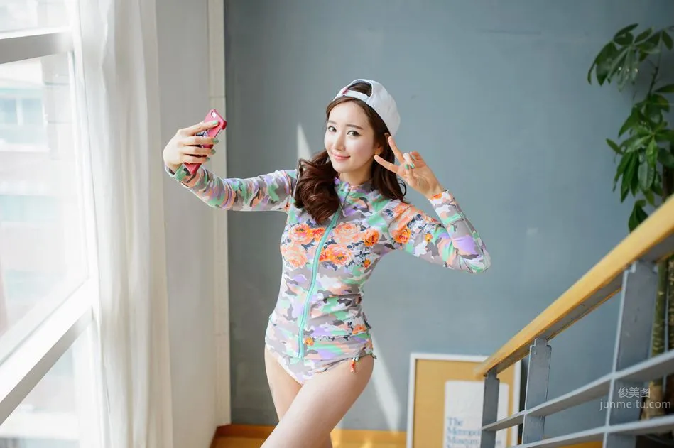 Lee Yeon Jeong, 2017 MayBeach Sportswear Series Two photo 27