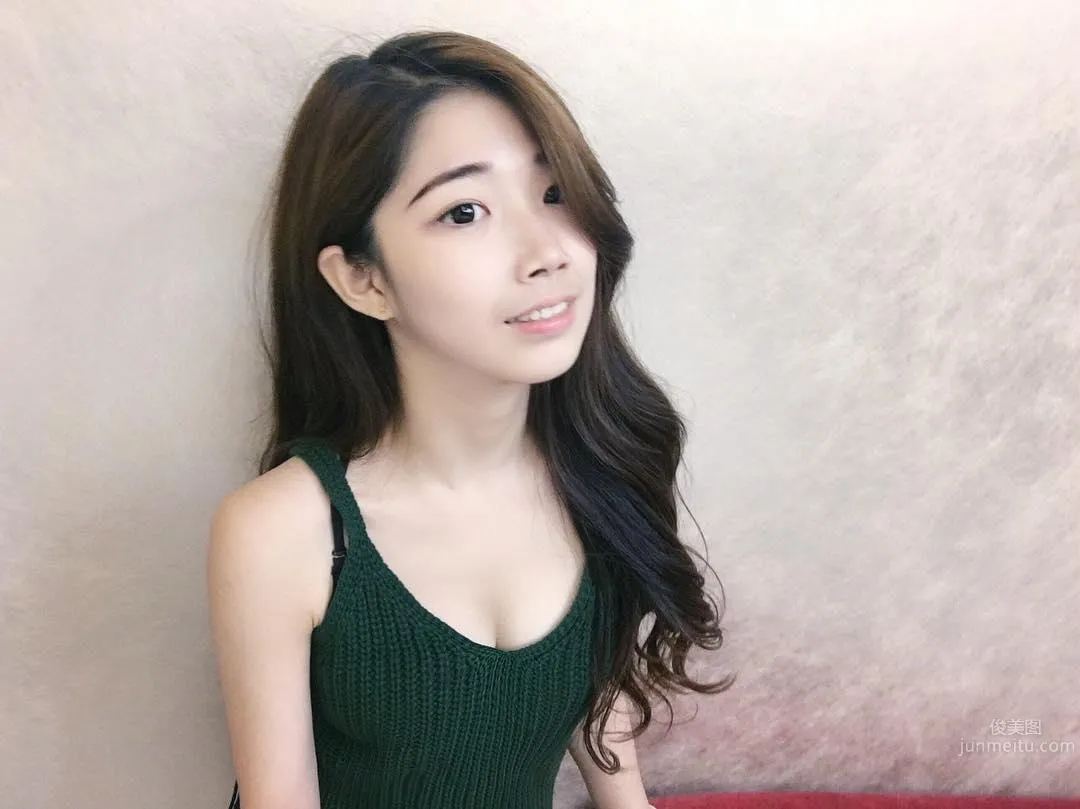 Taiwan Female Anchor Liao Zixuan, Dance Major Soft Girl with a Good Figure photo 12