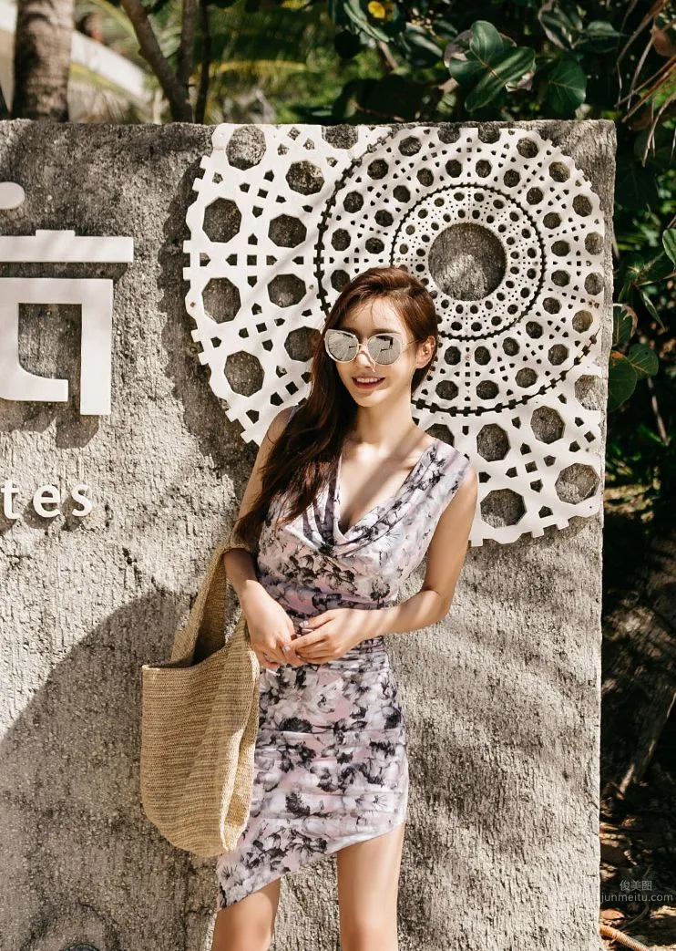 韓國女神孫允珠 唯美沙灘長裙系列 31