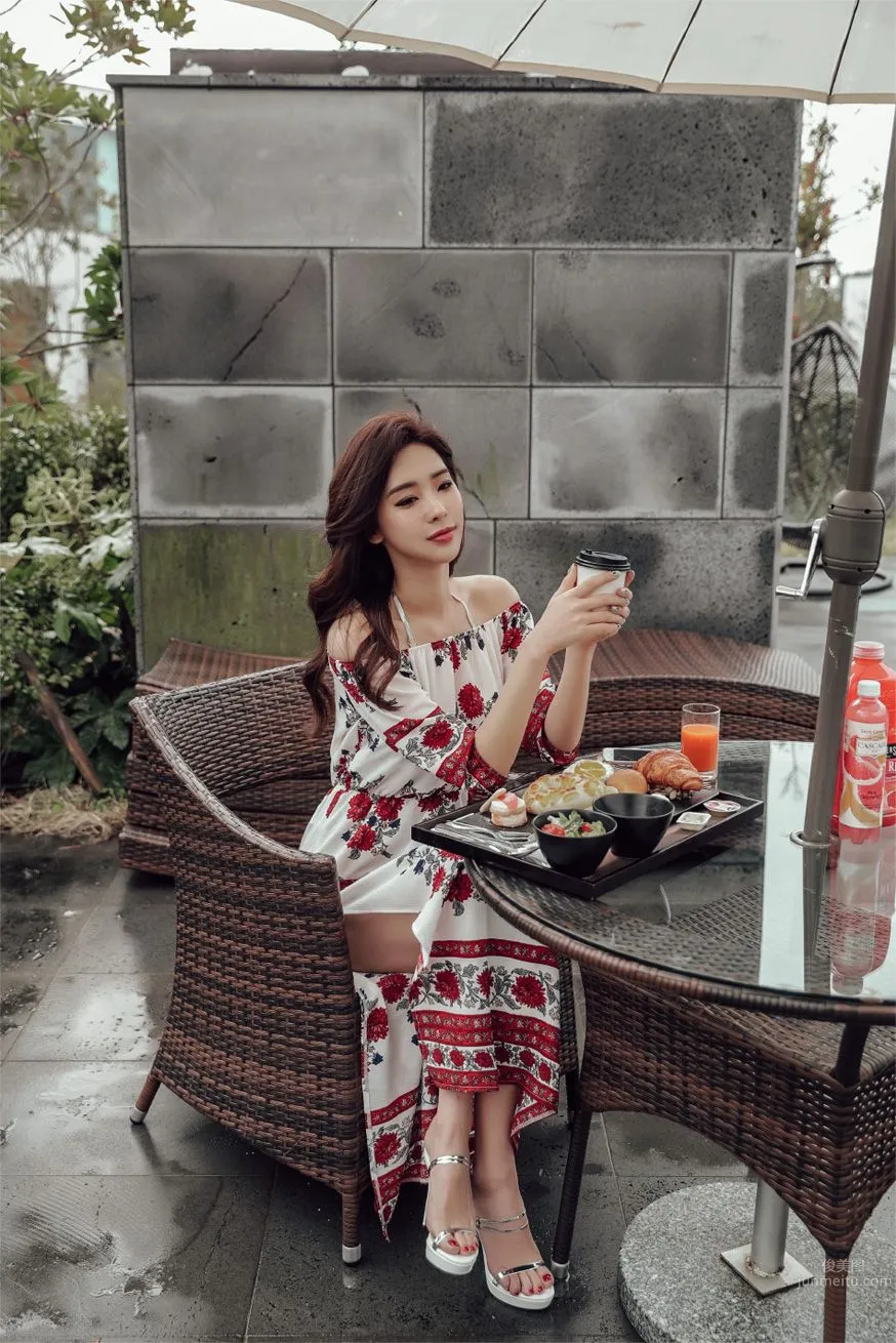 Park Da Hyun - Elegant Long Dress Photo Collage photo 54