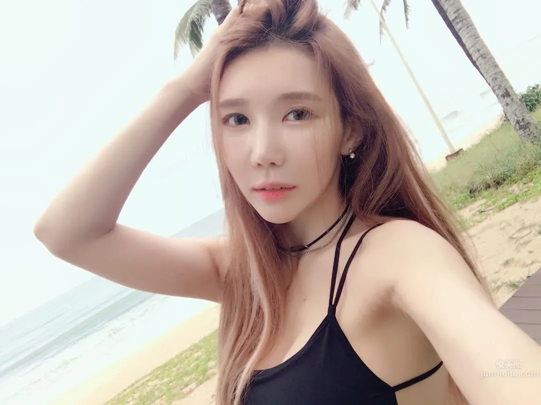 So Hot! South Korean Racing Girl Dominseo, Ant Waist in One Hand photo 19