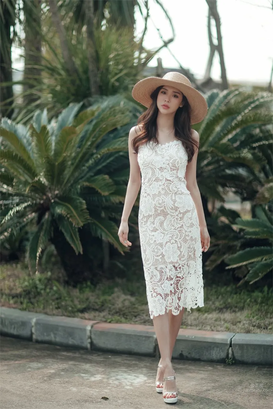 Park Da Hyun - Elegant Long Dress Photo Collage photo 17