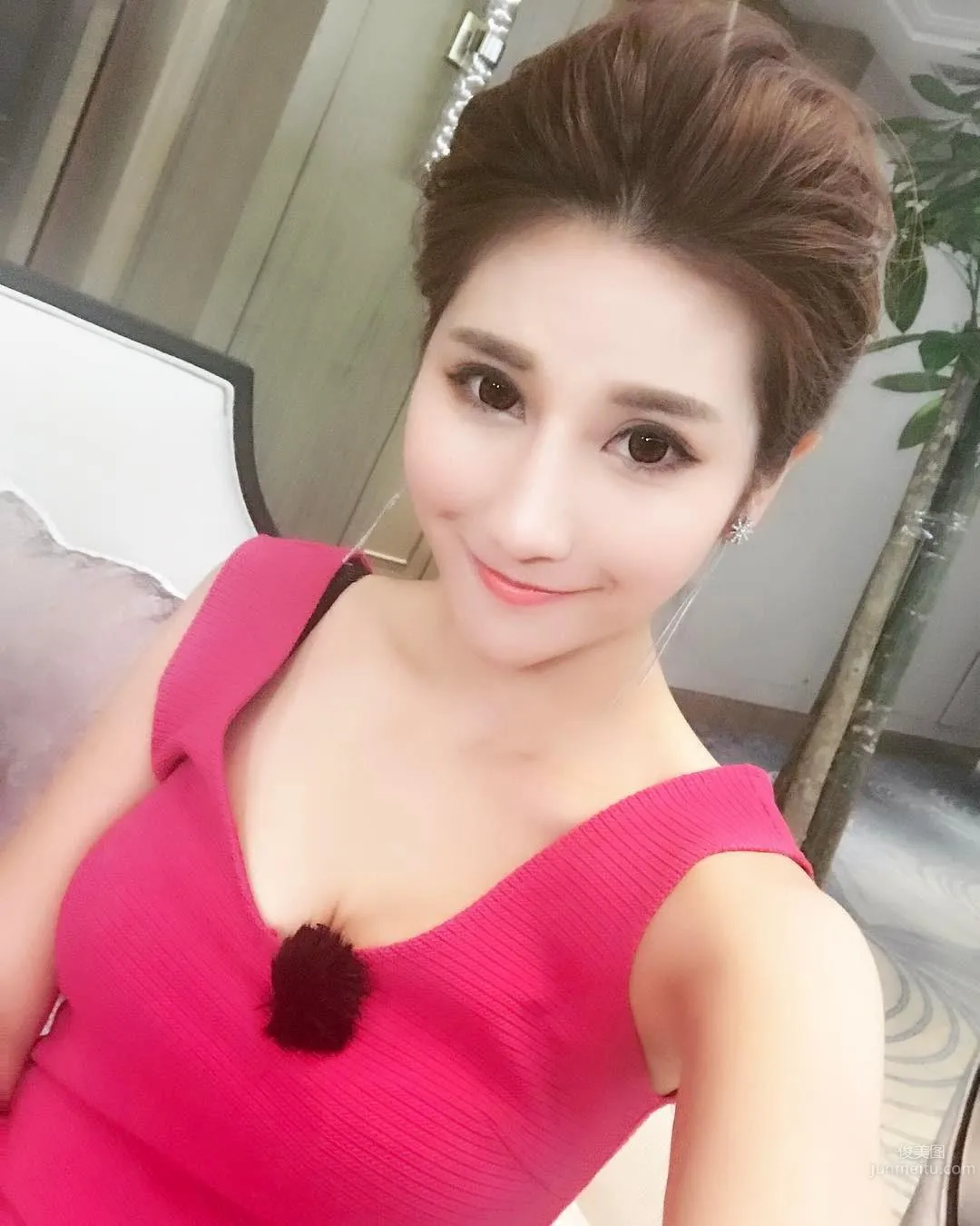 Lin Peiting: Photo Set 2024 photo 16