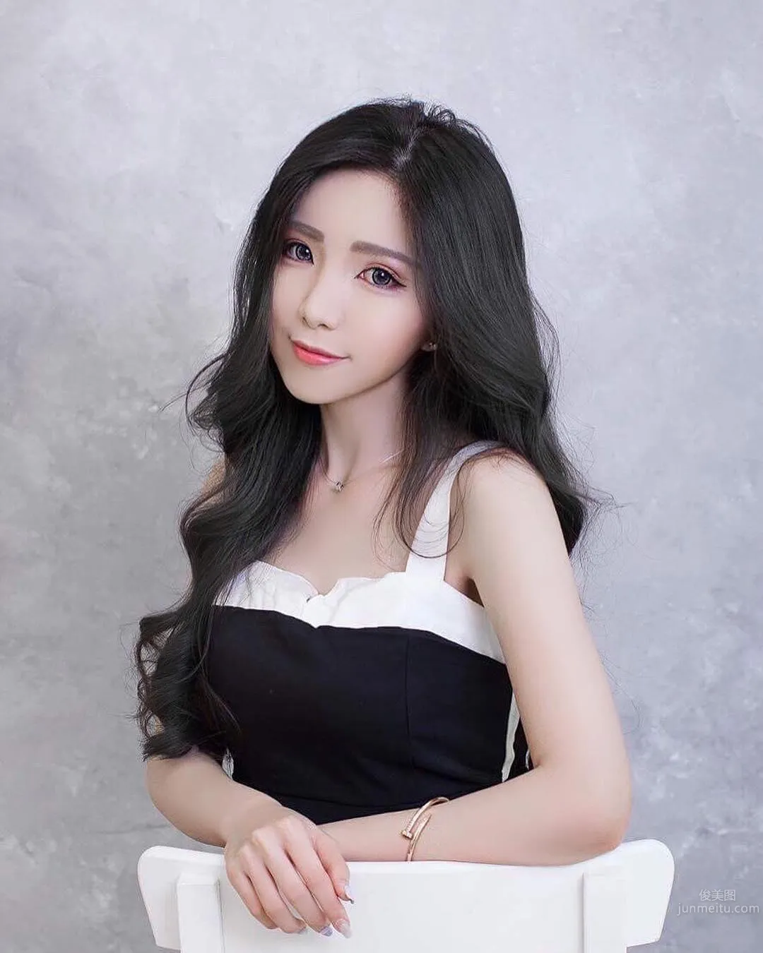 Long-Legged Girl Fan Yaxuan, Warm Winter Private Shoot photo 15