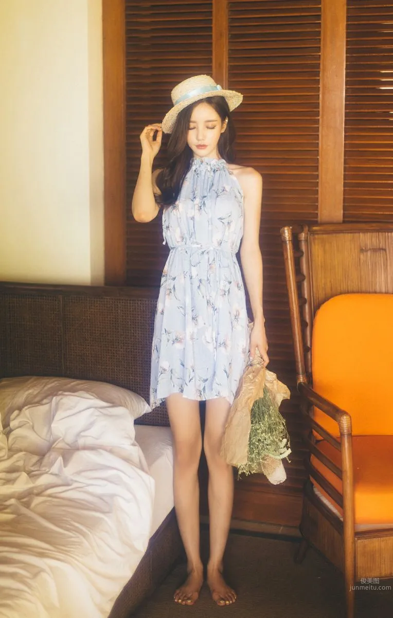 韓國女神孫允珠 氣質養眼随意拍 22