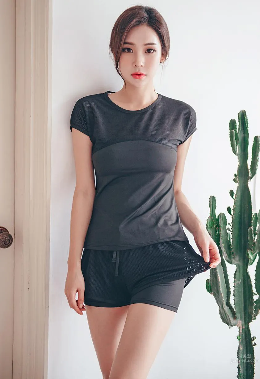 Korean Model Park Da Hyun Lologirl Sportswear Series Two photo 10
