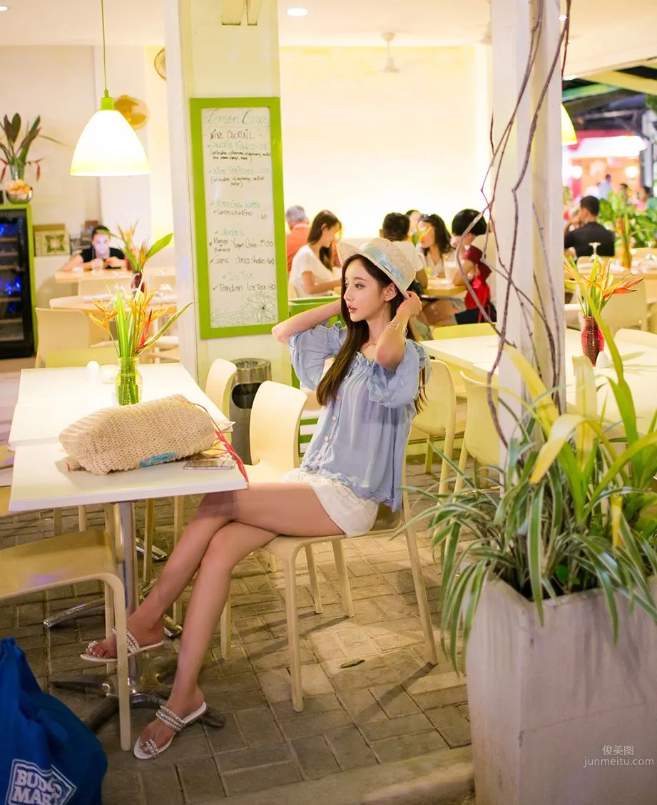 韓國女神孫允珠 氣質養眼随意拍 45