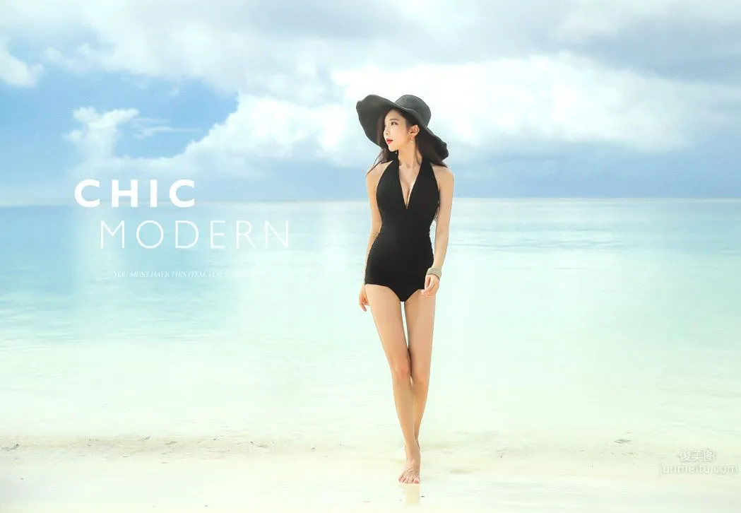 Park Soo Yeon - 2017 Swimwear Series Collection One photo 7