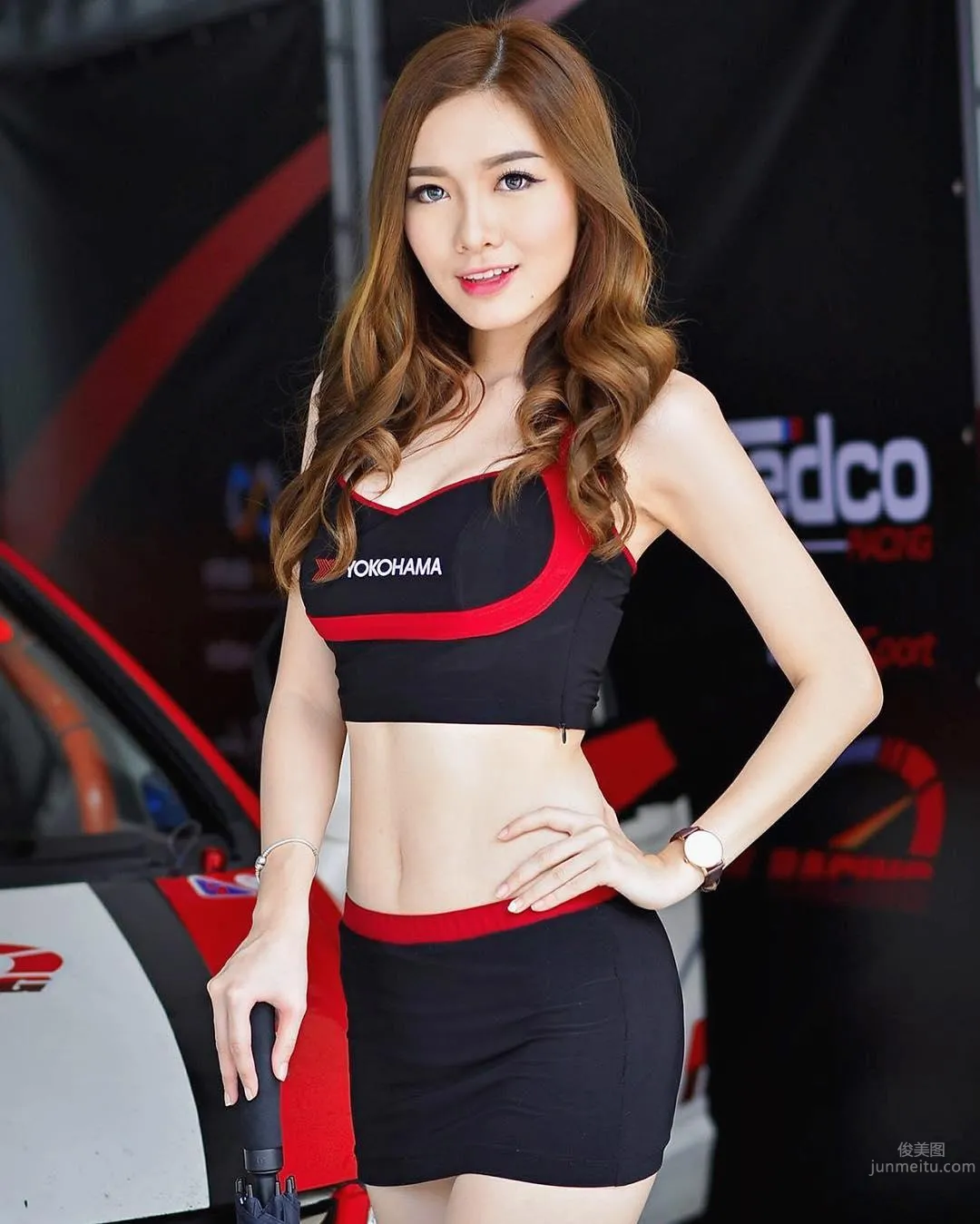 Malaysian Car Model's Domineering Selfie: Don't Mess with Me, I've Trained photo 14