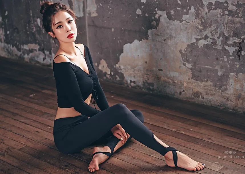 Korean Model Park Da Hyun Lologirl Sportswear Series Two photo 26