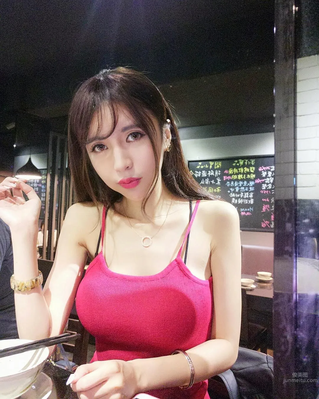Versatile Girl Liuziyu Vicky, the Evil Maid Outfit Is Very Fierce photo 22