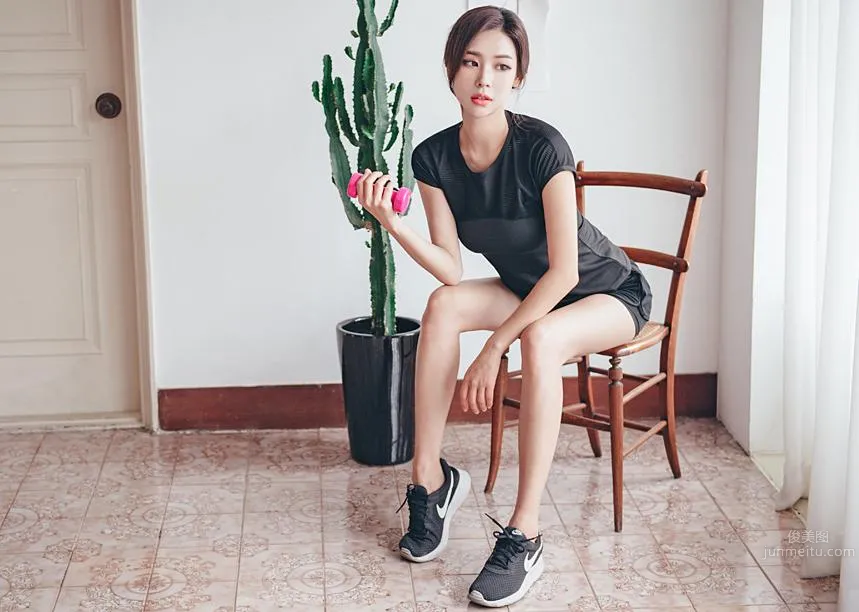Korean Model Park Da Hyun Lologirl Sportswear Series Two photo 3