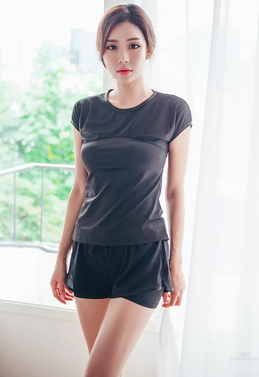 Korean Model Park Da Hyun Lologirl Sportswear Series Two photo 8