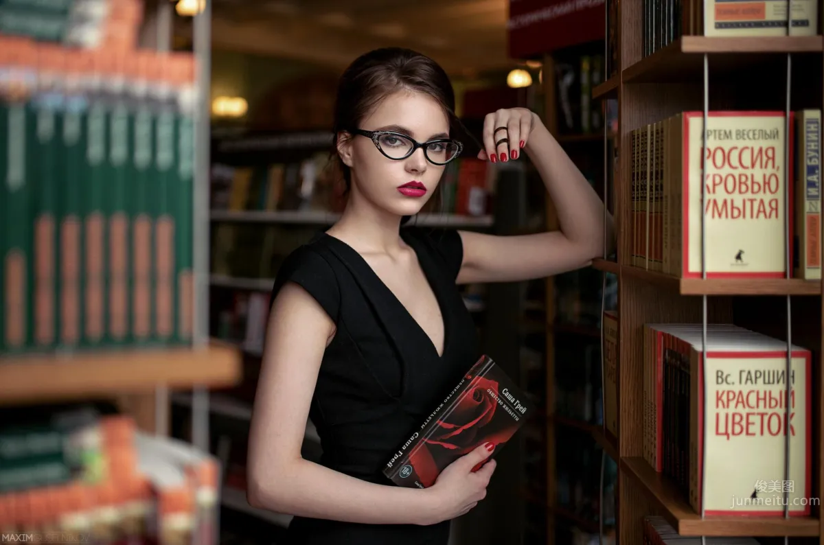 Oktyabrina Maximova - Russian Beauty Private Shoot photo 27