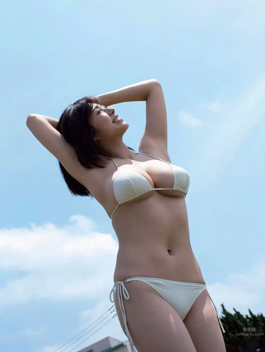 Minami Wachi - 2017 Weekly Playboy NEWS Photos photo 37
