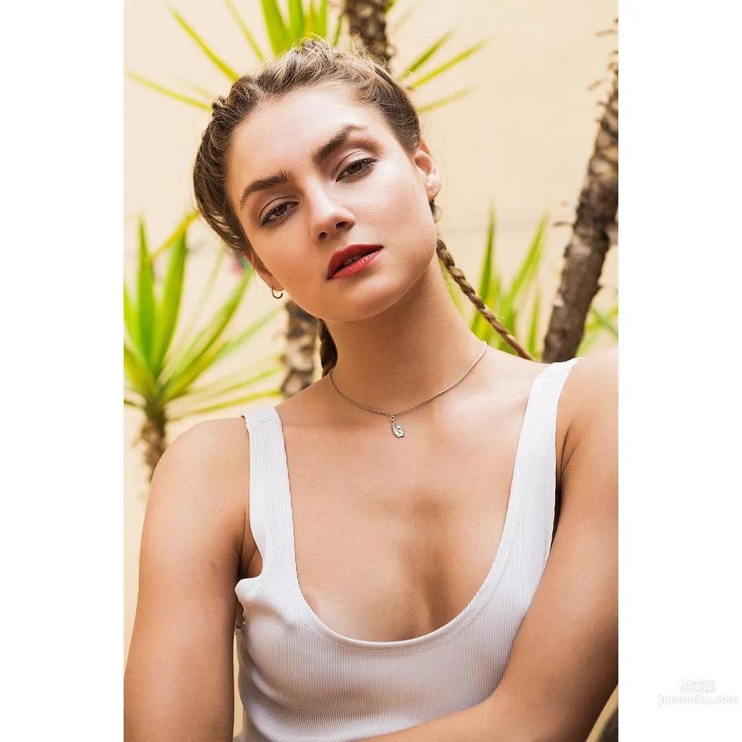 Vika Levina - Elegant Model of the Fighting Nation photo 8