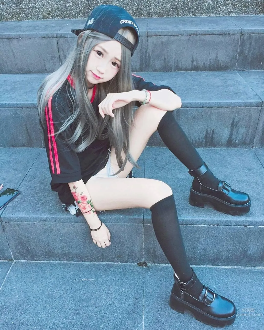超甜美萌妹周奕瑜 深藏不露的好身材 29