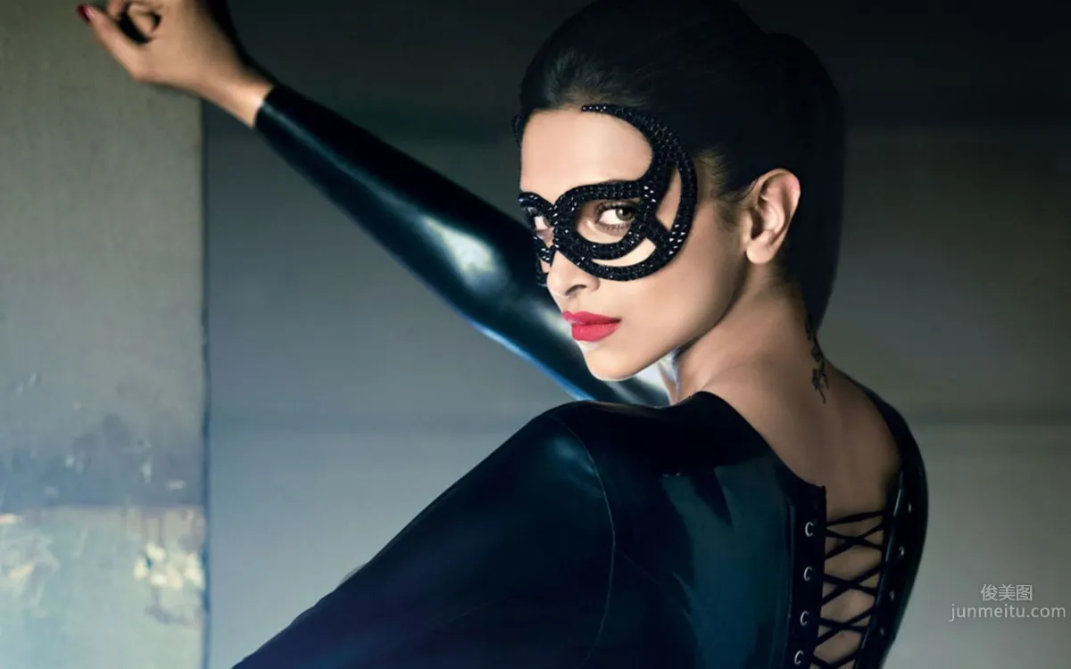 Deepika Padukone: Photo Set 2026 photo 3
