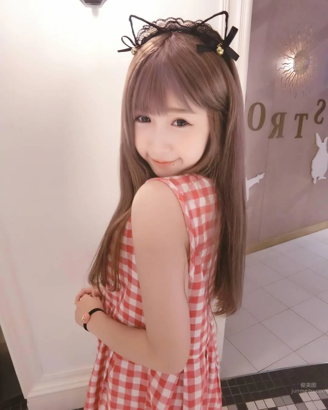 超甜美萌妹周奕瑜 深藏不露的好身材 18