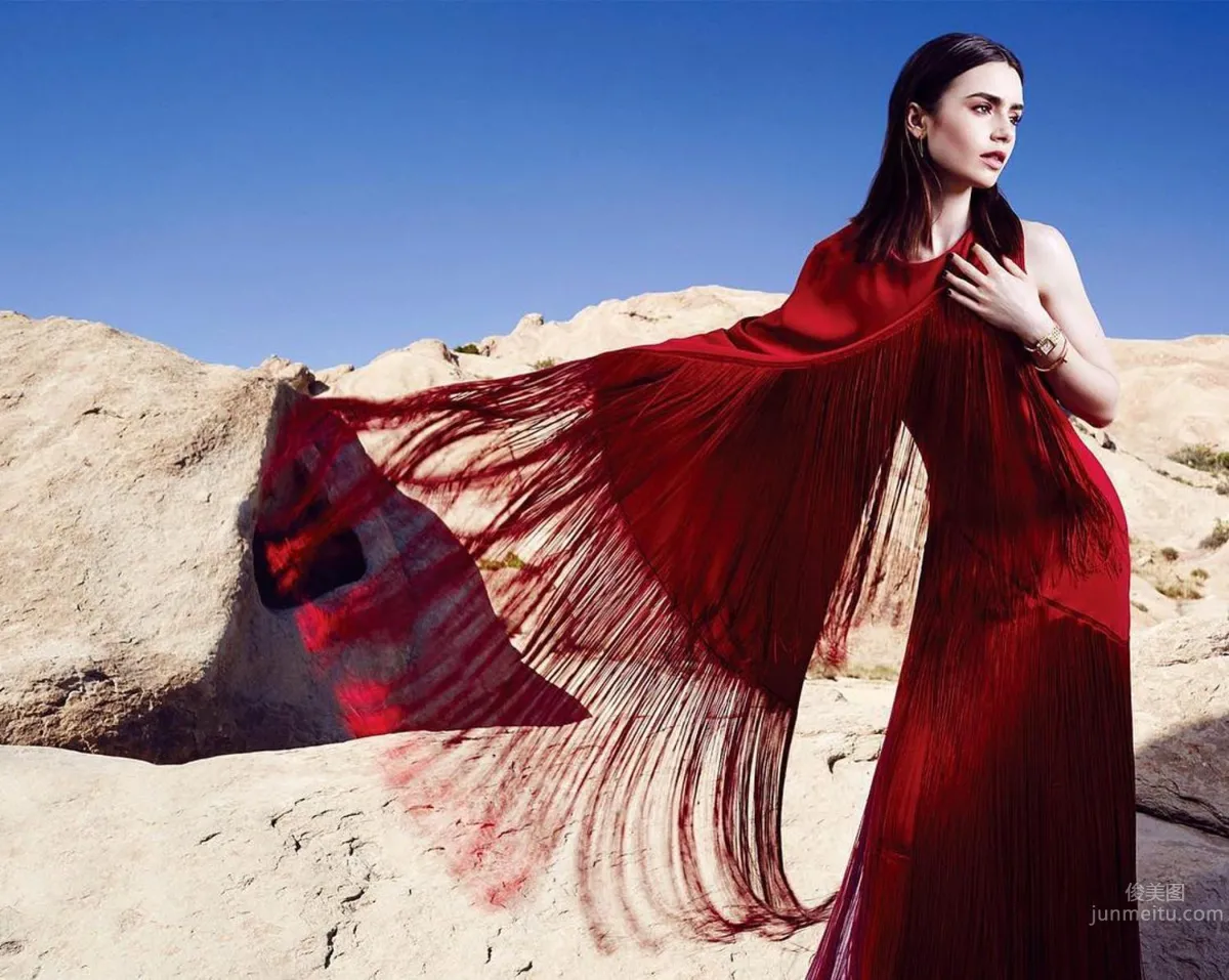 British-American Mixed-Race Lily Collins, Natural Beauty Candid Bare Face Photos photo 10
